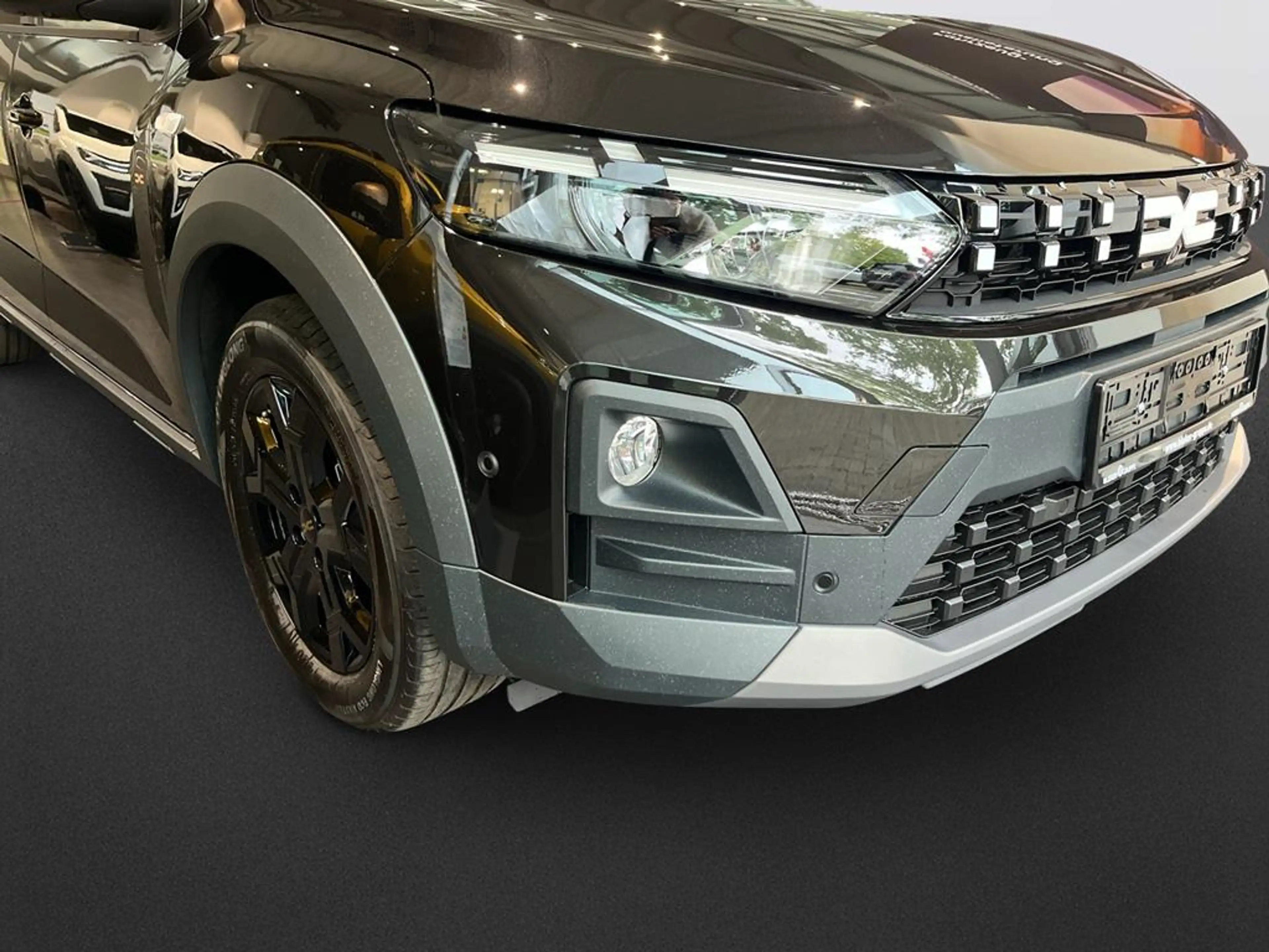 Dacia Jogger Extreme Eco-G 120 auto — photo 11