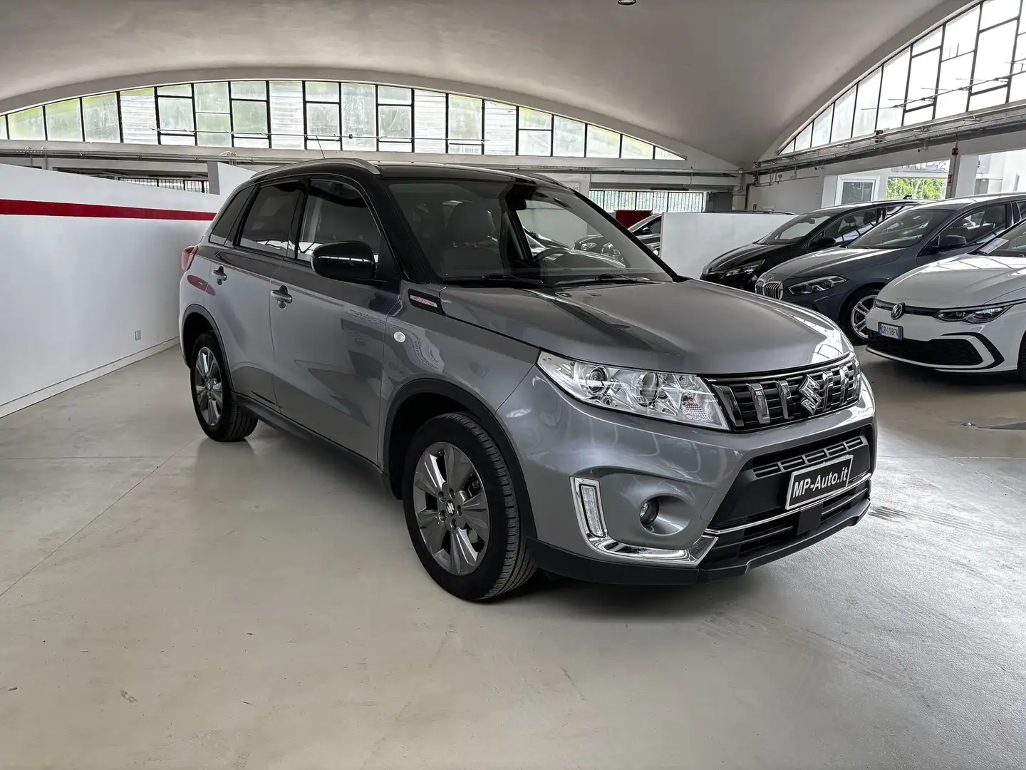 Suzuki Vitara 1.4 Boosterjet AUTOMATICA Cool Gris - 2