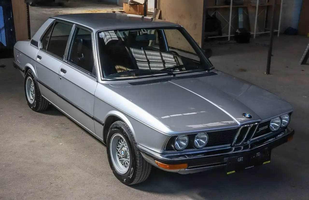 BMW 525 E12, foto 7
