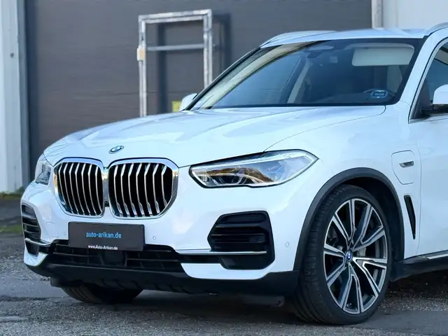 Bmw X5 xDrive 45 e ACC/L Fahrwerk/22Zoll/AHK/Kamera/