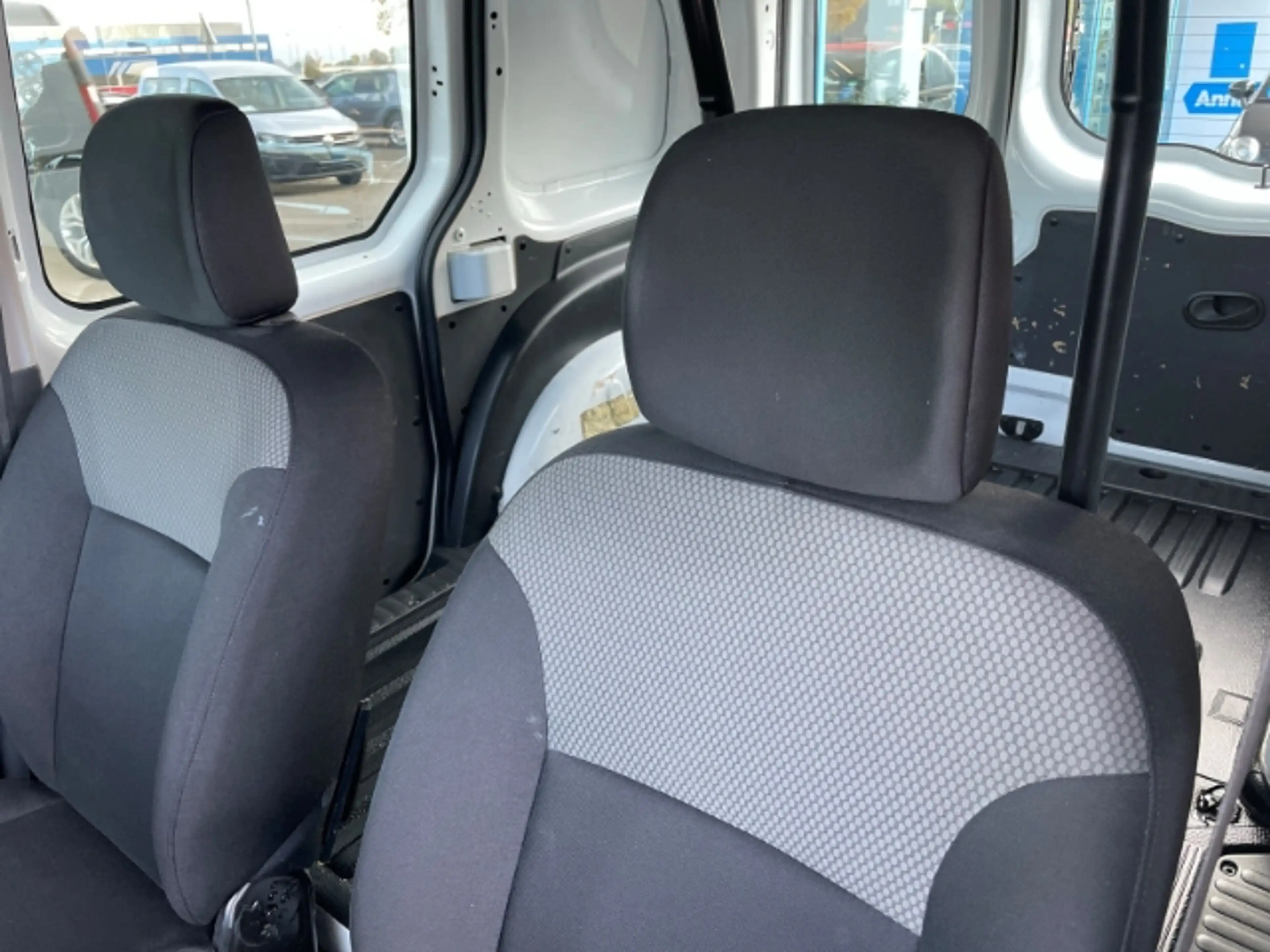 Renault Kangoo 1.5 Blue dCi 95 Extra AHK, Navi, Einparkhilfe — photo 10