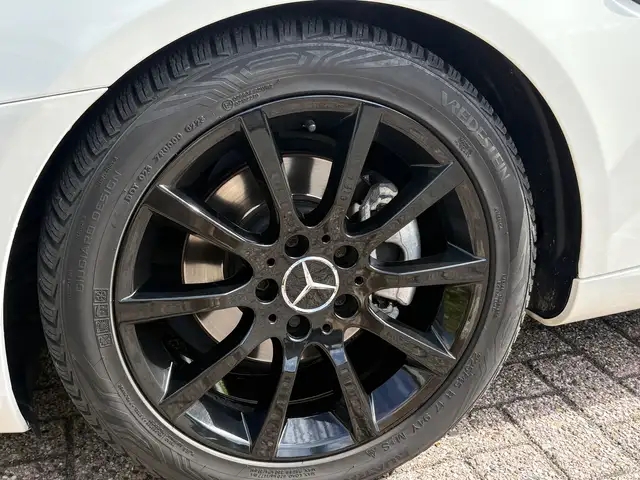 Mercedes-Benz SLK view 23