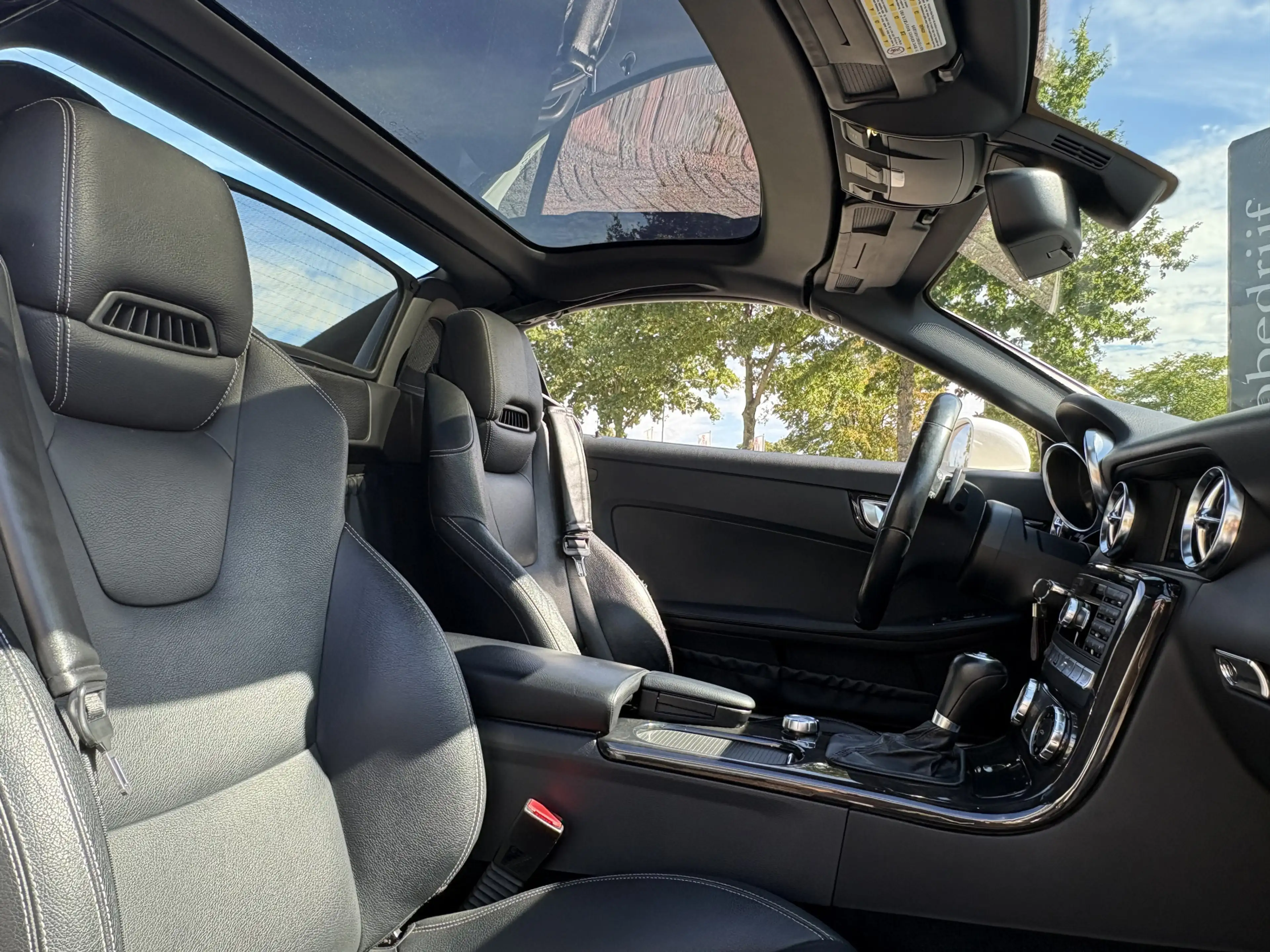 Mercedes-Benz SLK 200 | CarPlay | Nekverwarming | Camera | Panodak — photo 10