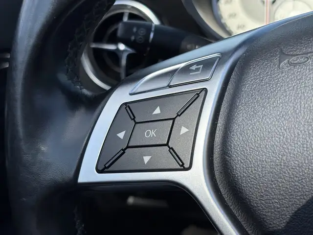 Mercedes-Benz SLK view 24