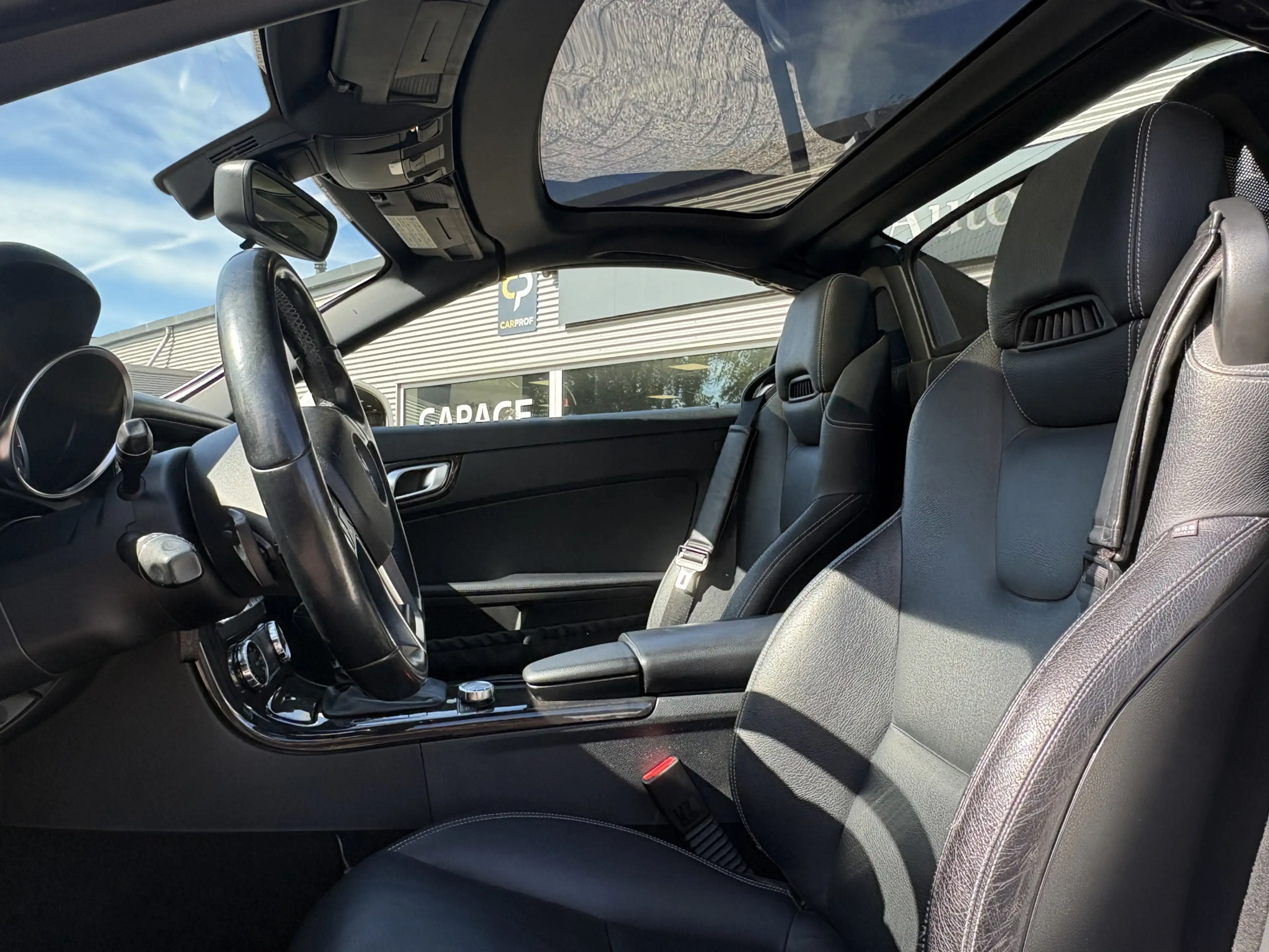 Mercedes-Benz SLK 200 | CarPlay | Nekverwarming | Camera | Panodak — photo 4