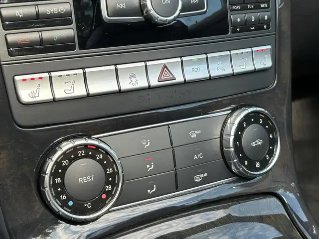 Mercedes-Benz SLK view 30