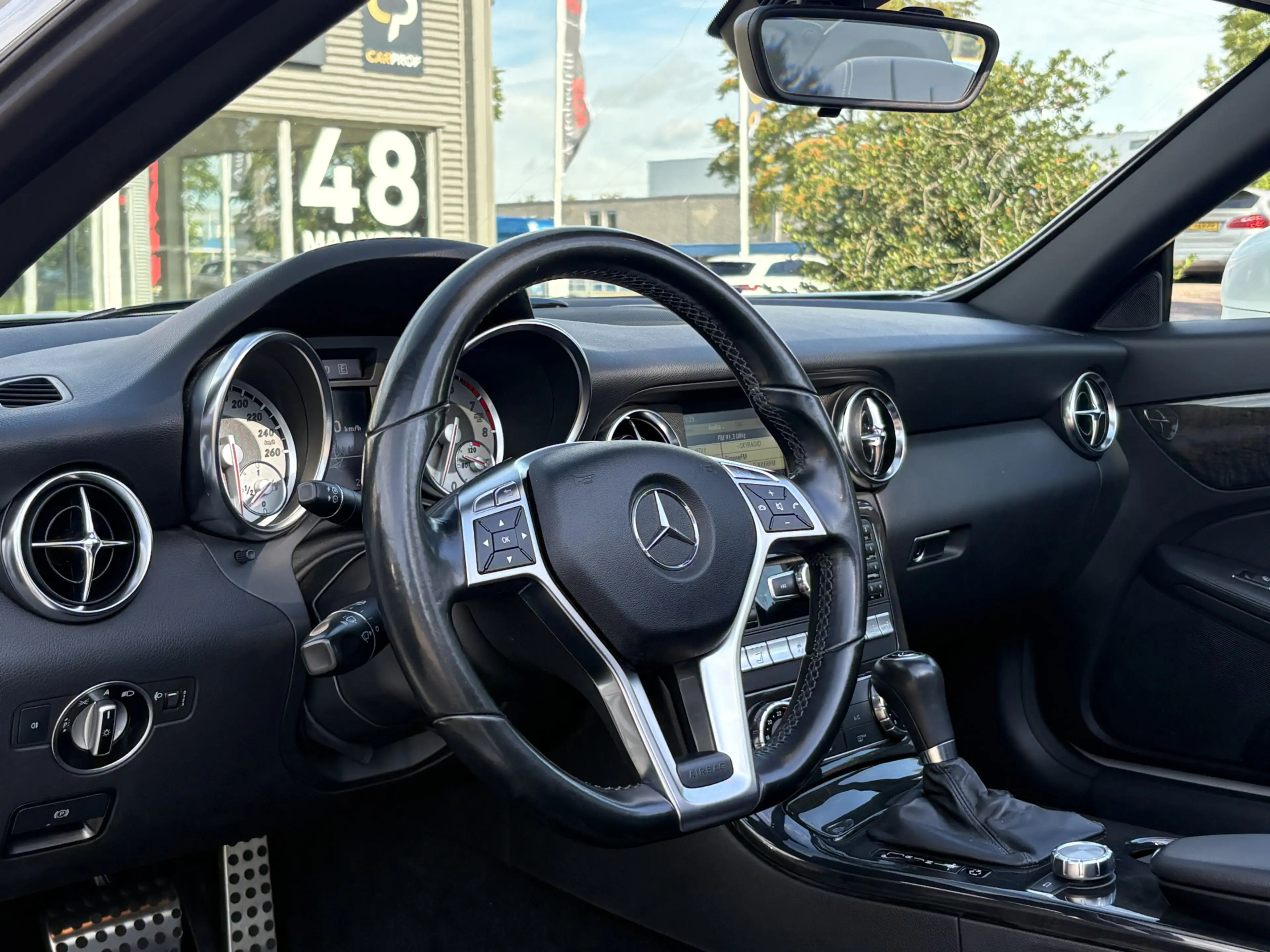 Mercedes-Benz SLK 200 | CarPlay | Nekverwarming | Camera | Panodak — photo 2
