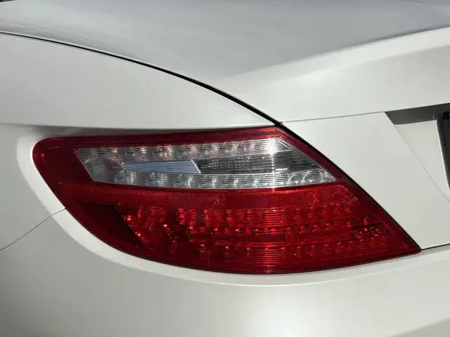 Mercedes-Benz SLK view 28