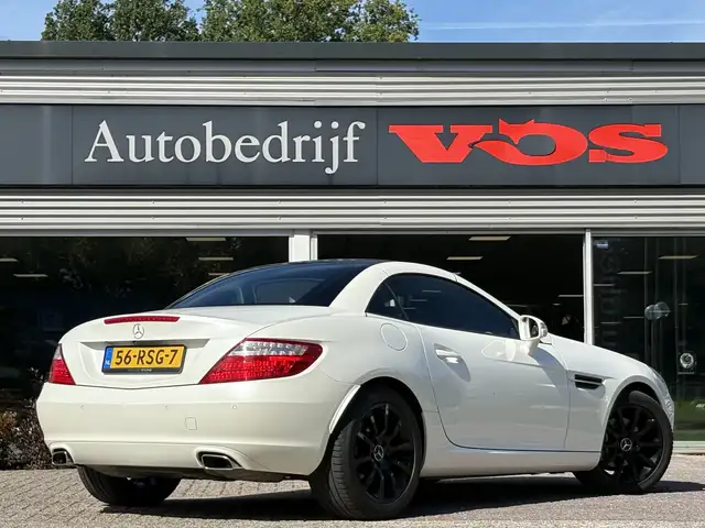 Mercedes-Benz SLK view 11