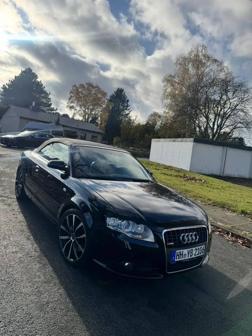 Audi A4 2.0 TFSI S-Line Schwarz - 1