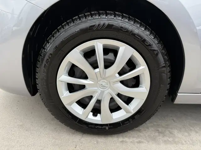 Opel Corsa view 10