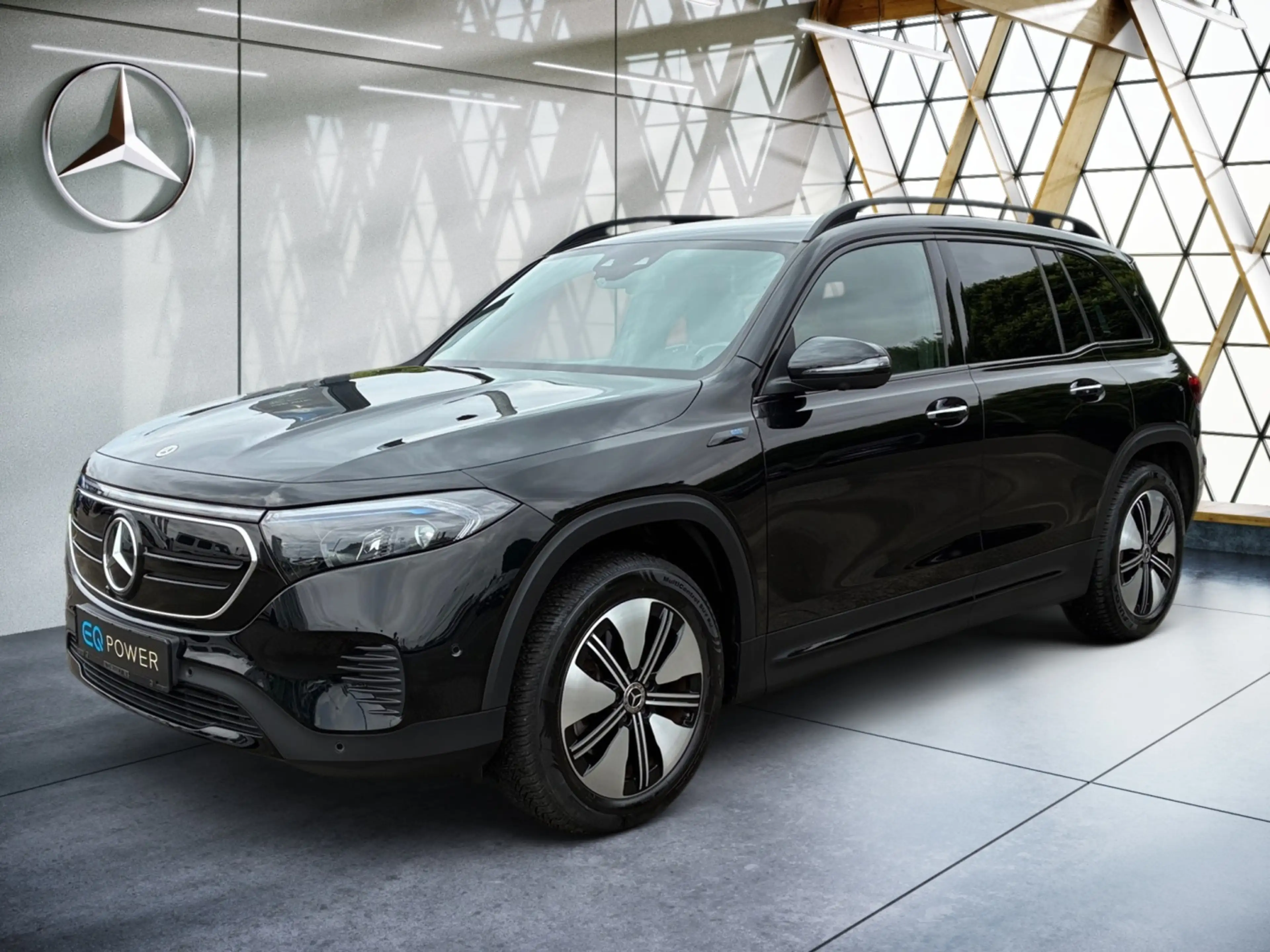 Mercedes-Benz EQB 250 Night*360°Easy-Pack*Keyless-Go*LED*Ambi* — photo 4