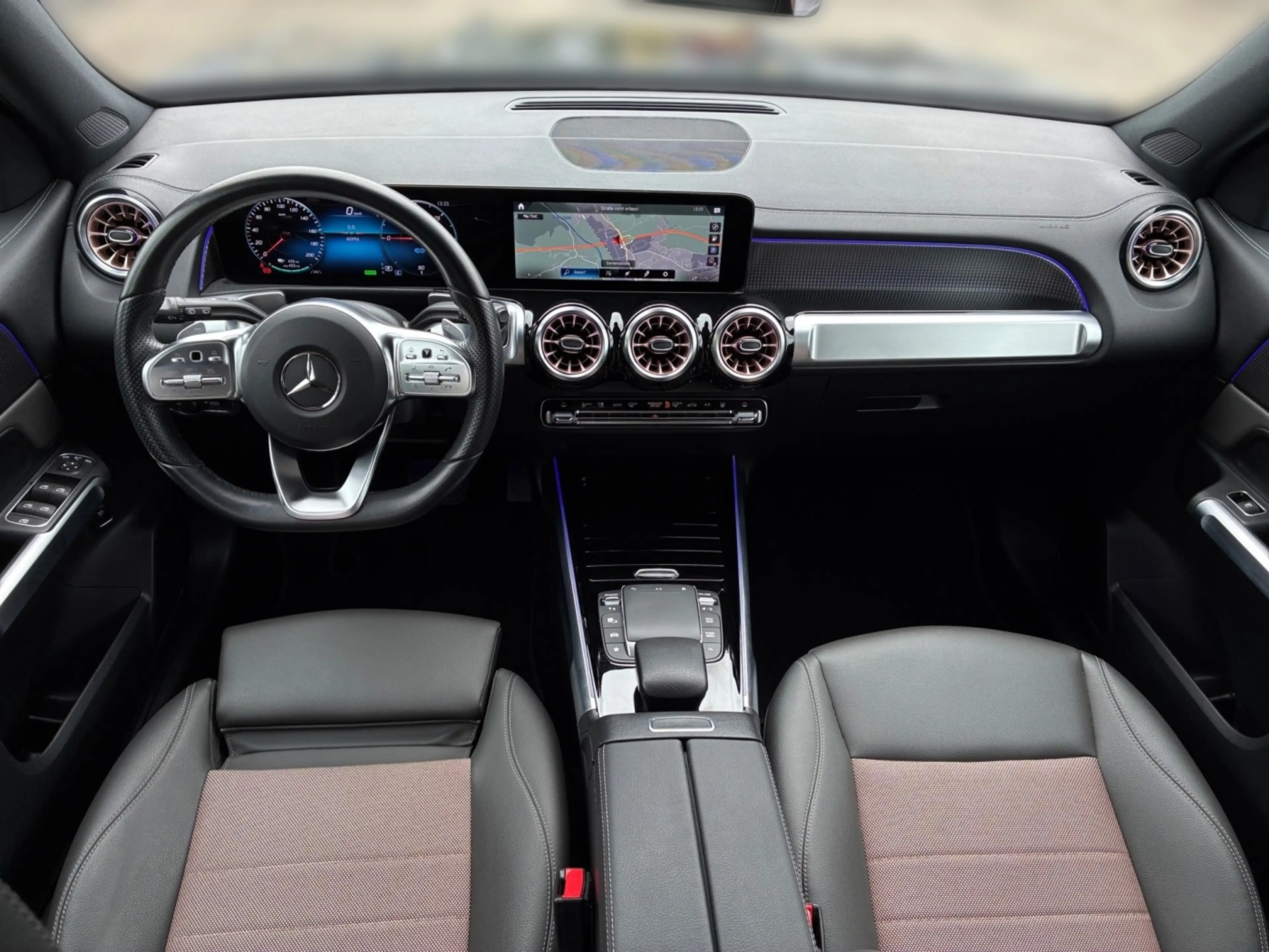 Mercedes-Benz EQB 250 Night*360°Easy-Pack*Keyless-Go*LED*Ambi* — photo 12