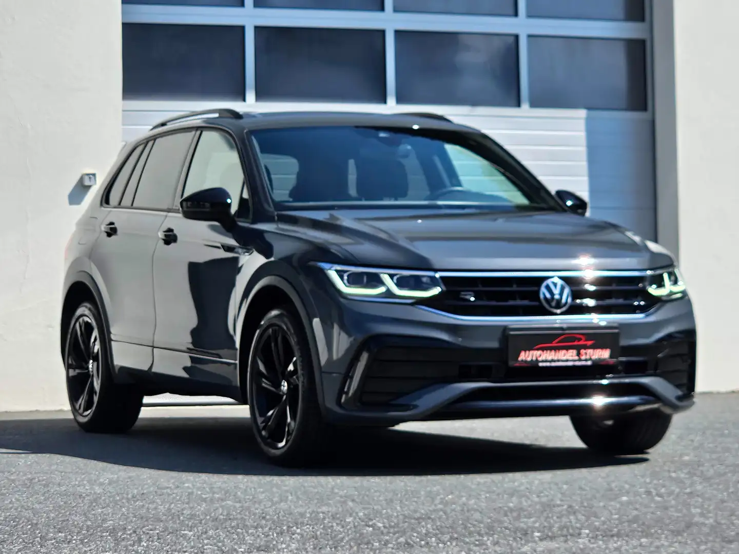 Volkswagen Tiguan 2,0TDI 4Motion 2xRLine DSG *BlackStyle*Matrix*DCC* Gris - 2