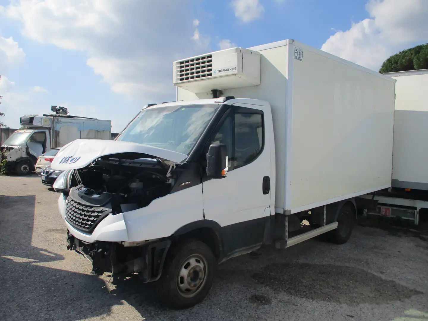 Iveco Daily 35C16 3000 160CV E6 FRIGO FRCX 06/2027 *SINISTRATO Blanc - 1