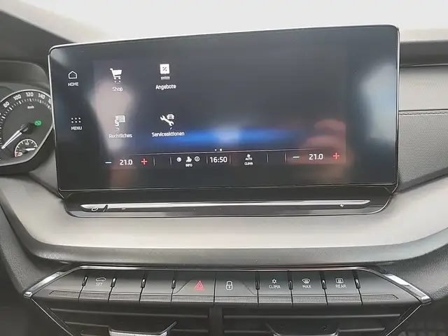 Skoda Octavia view 14