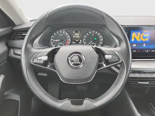 Skoda Octavia view 10