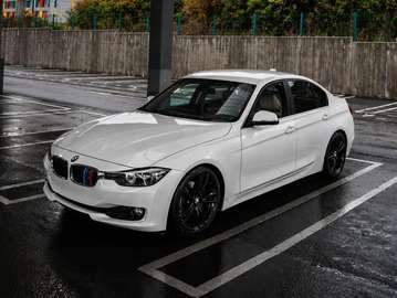 316d Touring Essential Plus M-Sport Edition Essential Plus M-Sport Edition