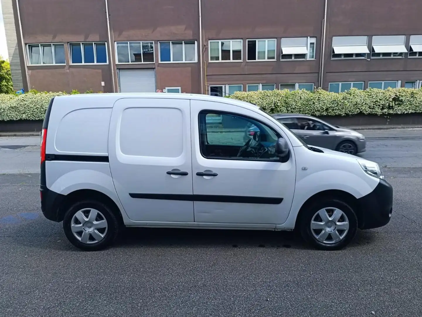 Renault Kangoo 1.5 dCi 90CV F.AP. Stop & Start 4p. Express Energy Білий - 2