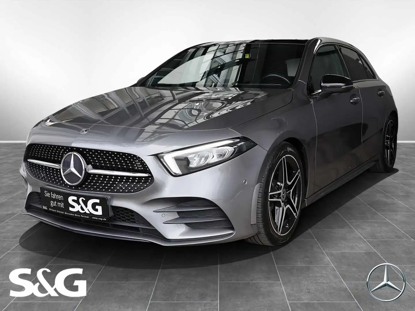 Mercedes-Benz A 200 AMG PANO+KAMERA+NIGHT PAKET+LED+MBUX+18" Gris - 1