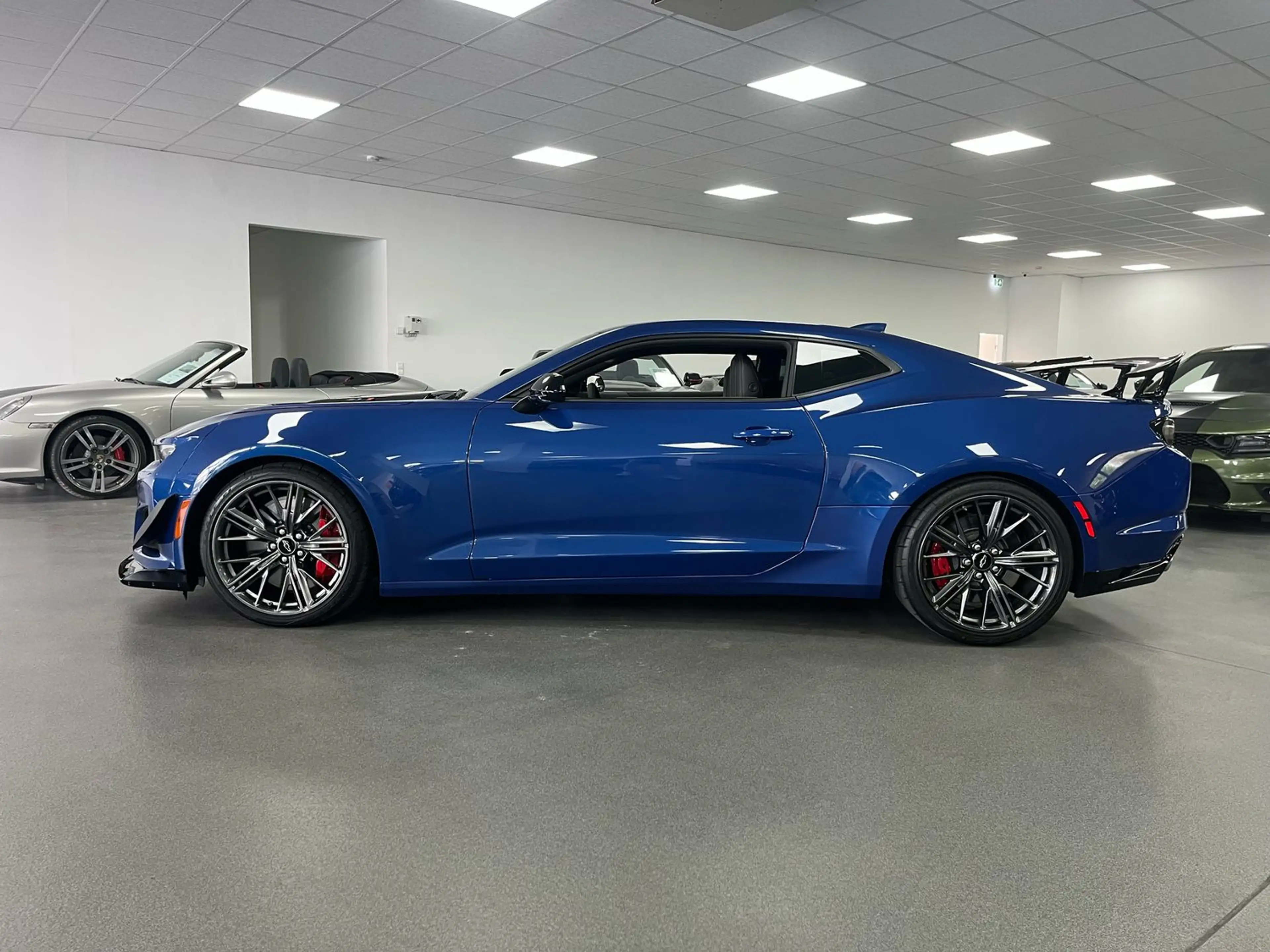 Chevrolet Camaro ZL1 1LE Schalter/KAMERA/RECARO/HUD/Sitzbelüftung — photo 4