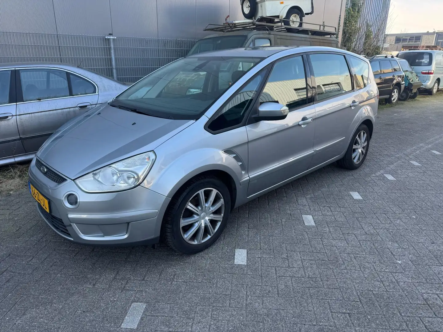 Ford S-Max 2.0-16V Grijs - 1