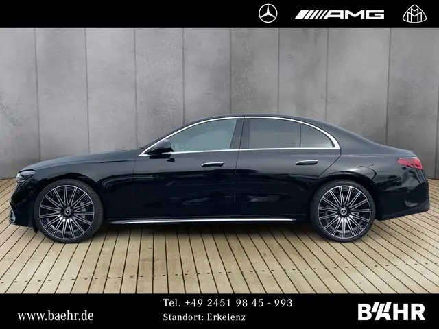 Mercedes-Benz E-Class view 2
