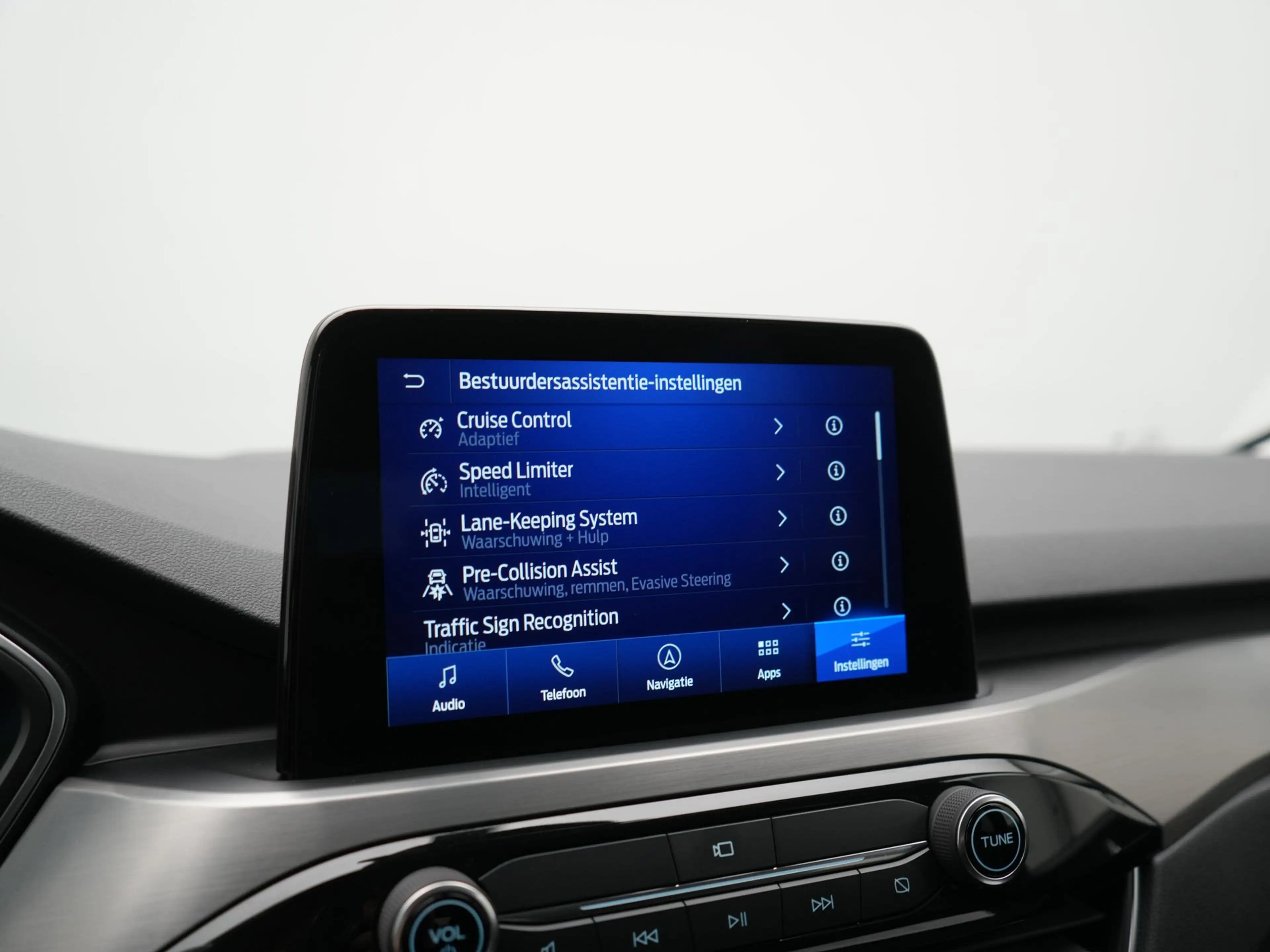 Ford Kuga 2.5 PHEV Titanium X 225pk Dealer O.H. | Trekhaak A — photo 34