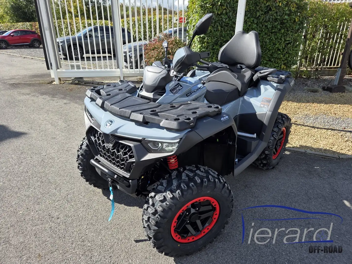 CFMOTO CForce 1000 Touring Premium L7 Gris - 1