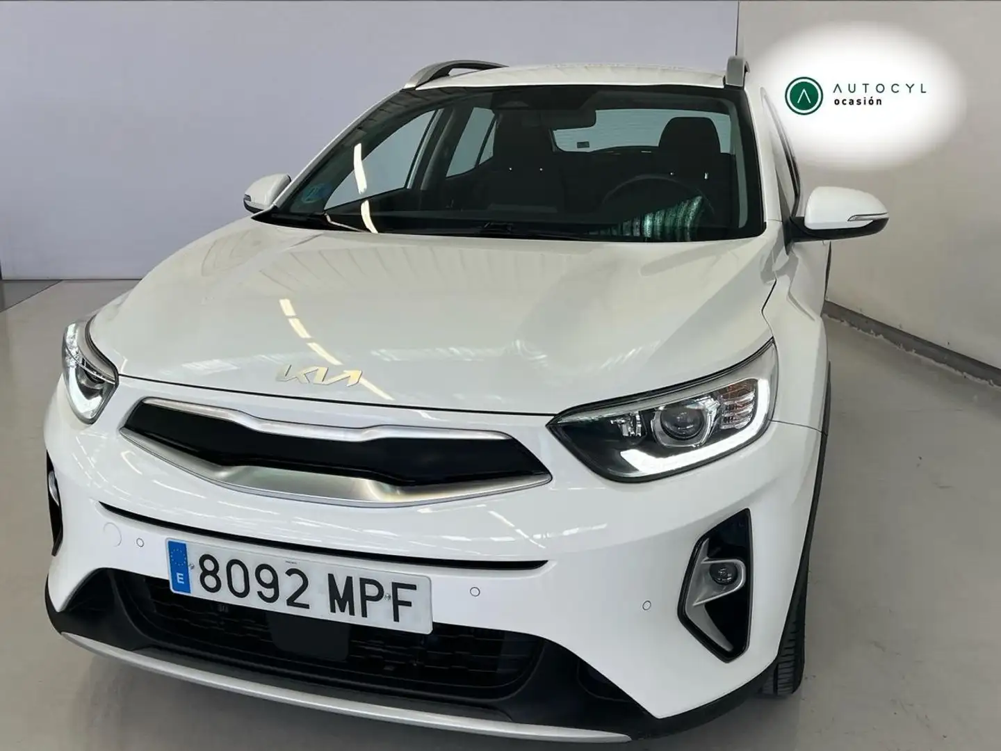 Kia Stonic 1.0 T-GDi 74kW (100CV) MHEV MT Drive Blanc - 2