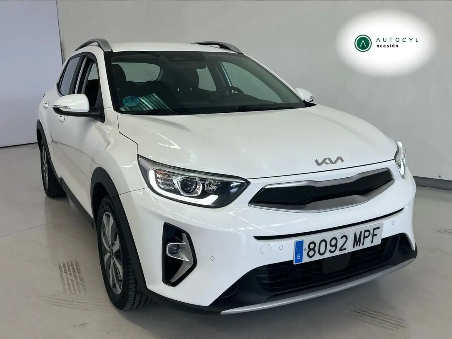 Kia Stonic 1.0 T-GDi 74kW (100CV) MHEV MT Drive Blanc - 1