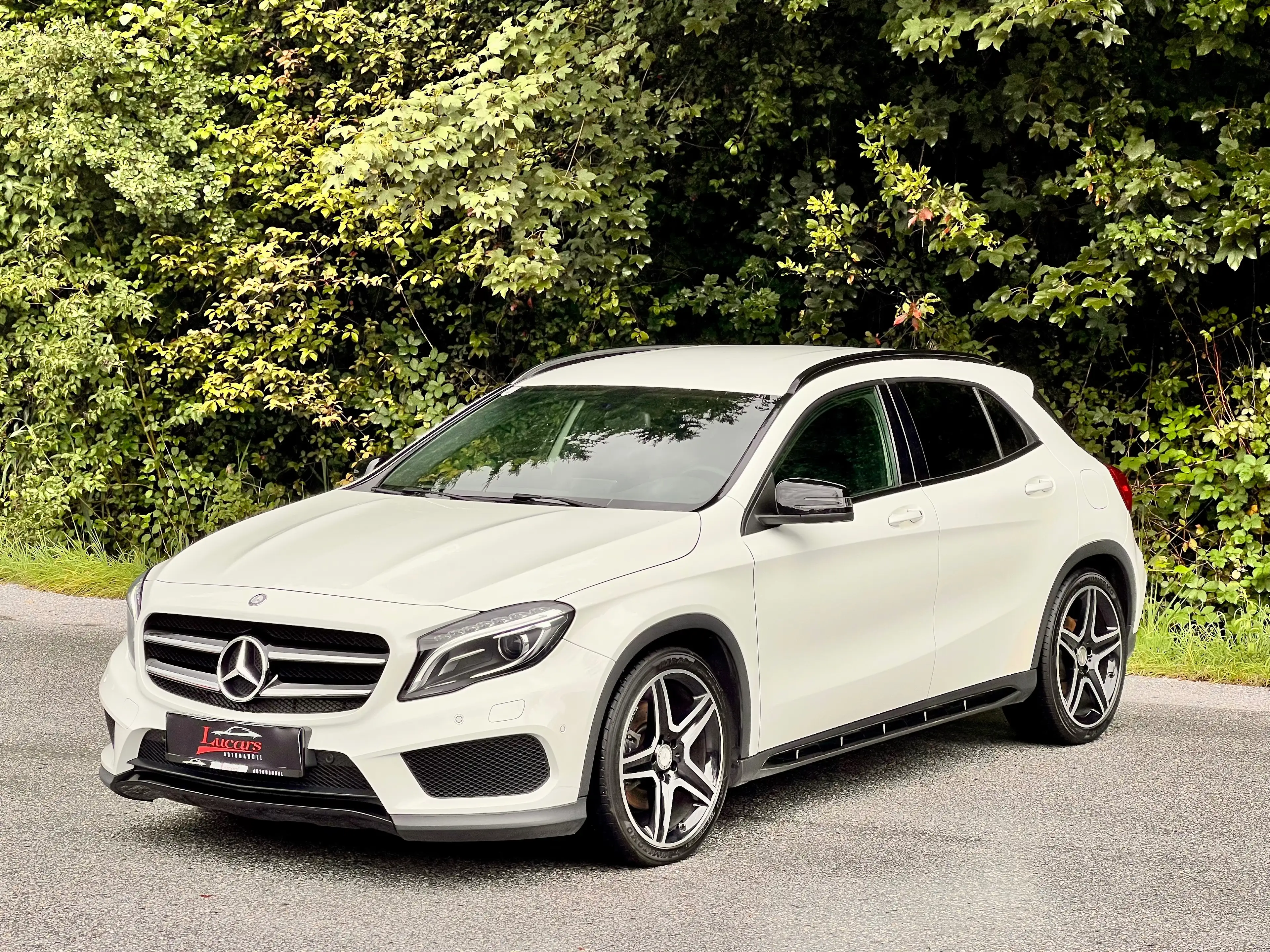 Mercedes-Benz GLA 220 GLA 220 CDI / d 4Matic AMG*AUT*LEDER*LED*NAVI* — photo 4