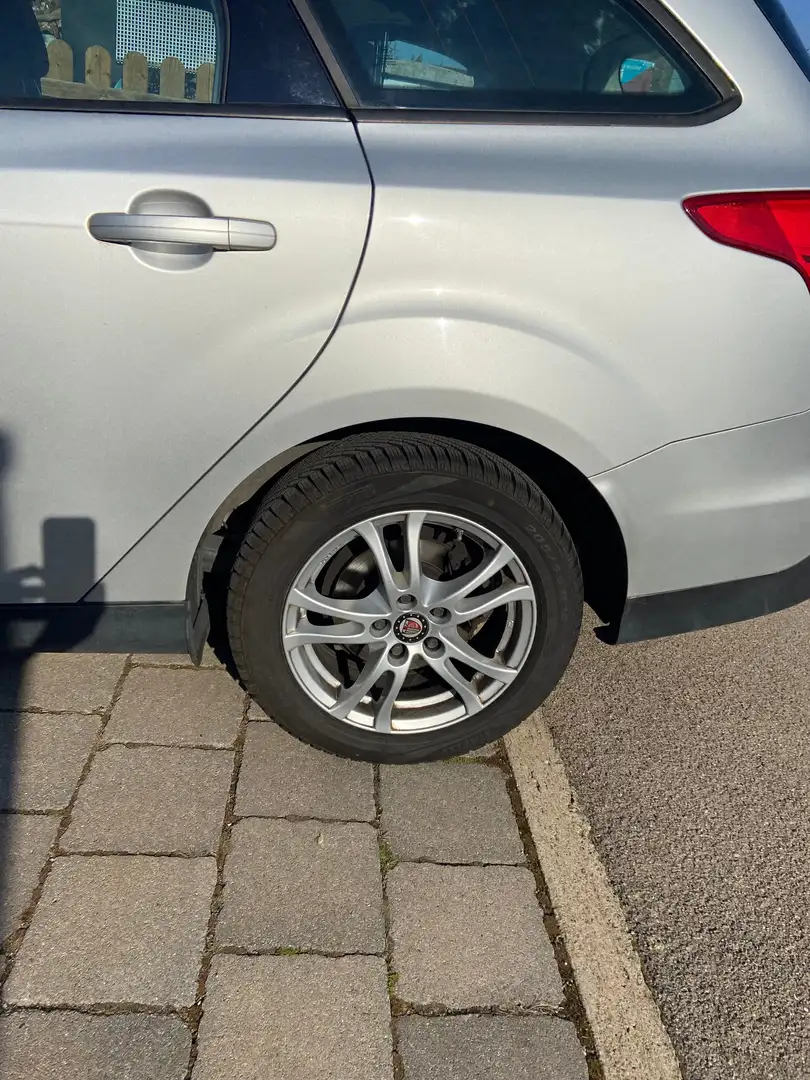 Ford Focus Focus Turnier Diesel Turnier 1.5 TDCi DPF Start-St Silber - 2