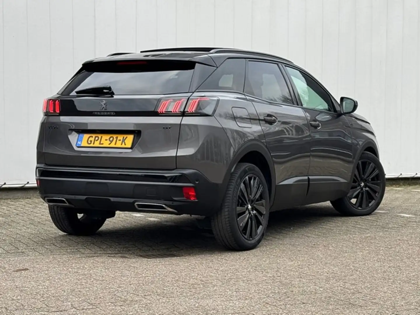 Peugeot 3008 1.2 Turbo GT BlackLine Automaat met Schuifdak, Nav Gris - 2