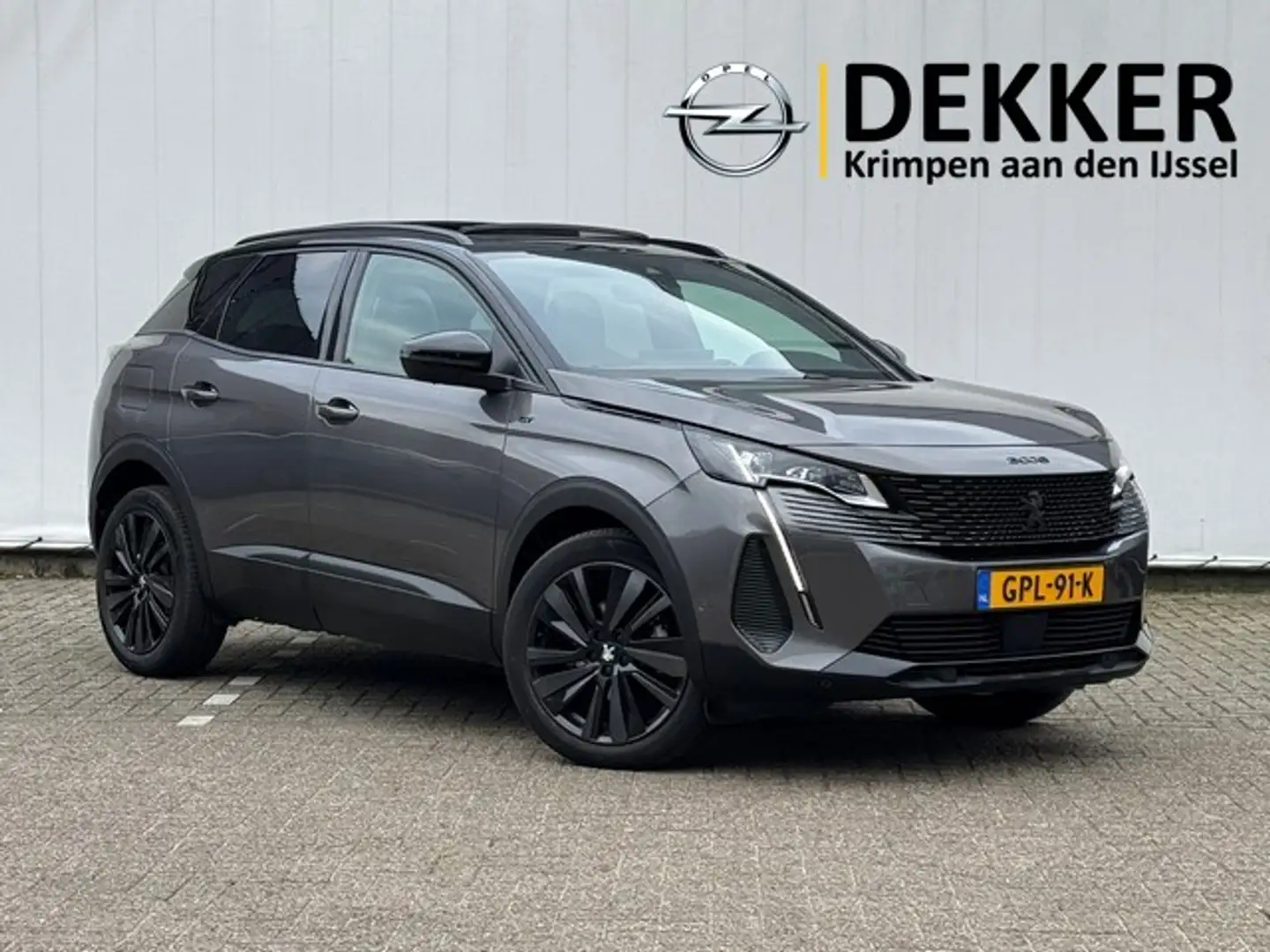 Peugeot 3008 1.2 Turbo GT BlackLine Automaat met Schuifdak, Nav Gris - 1