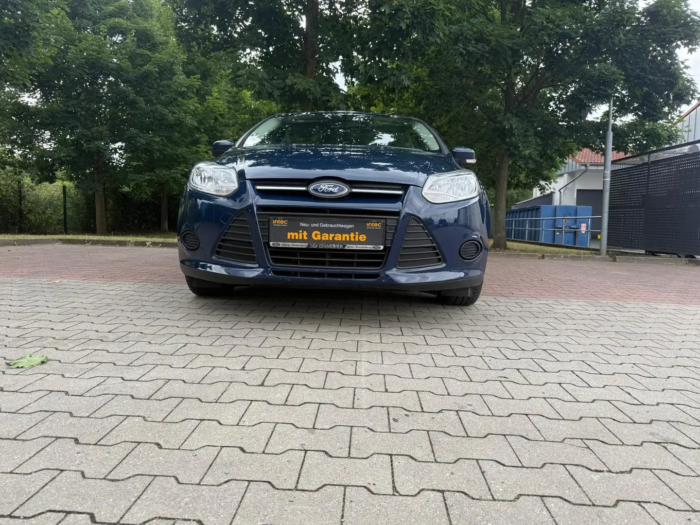 Ford Focus Turnier 1.0 EcoBoost Start-Stopp-System Trend Niebieski - 1