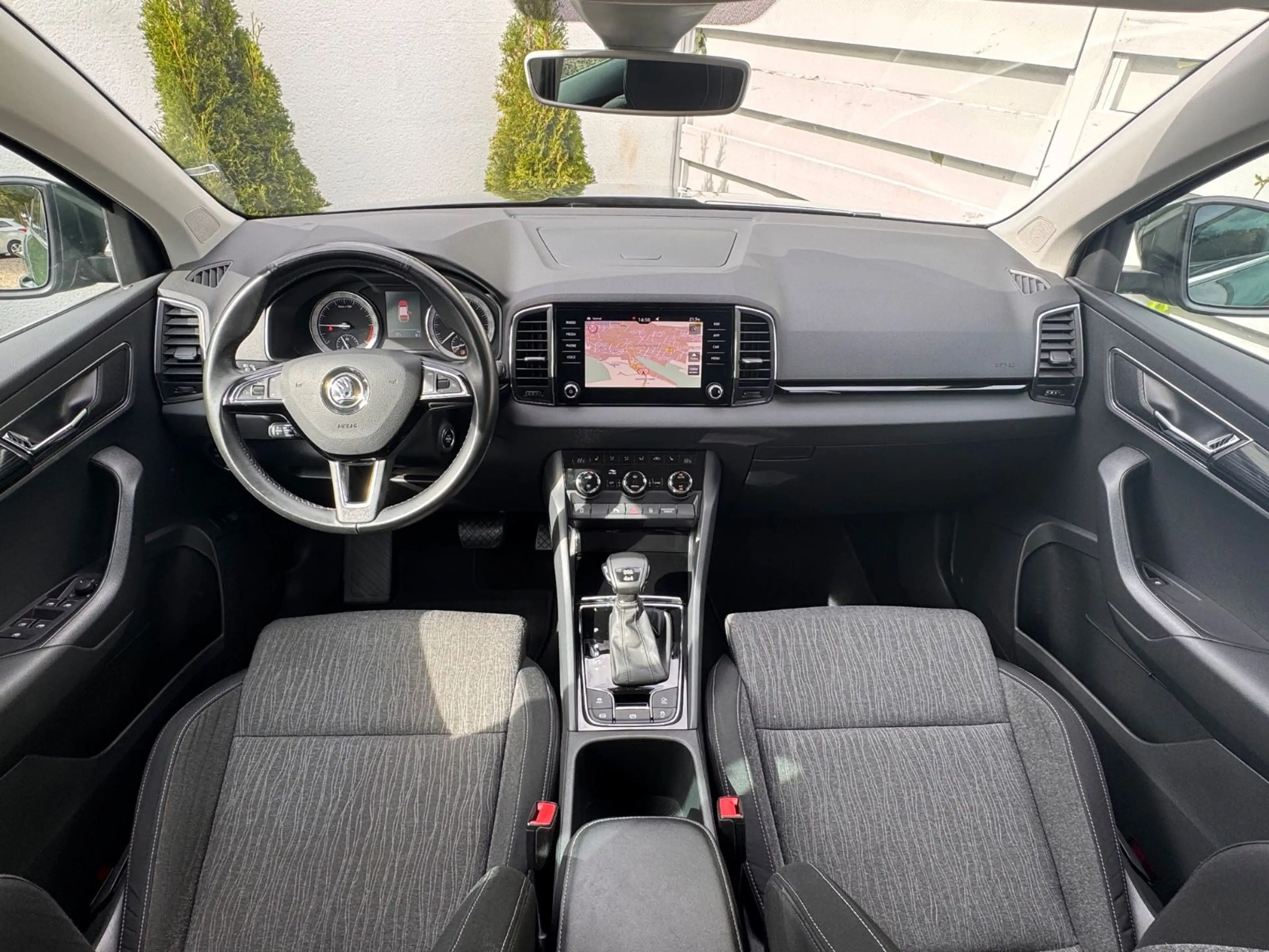Skoda Karoq Style 4x4*DSG*LED*Navi*AHK*Garantie* — photo 18