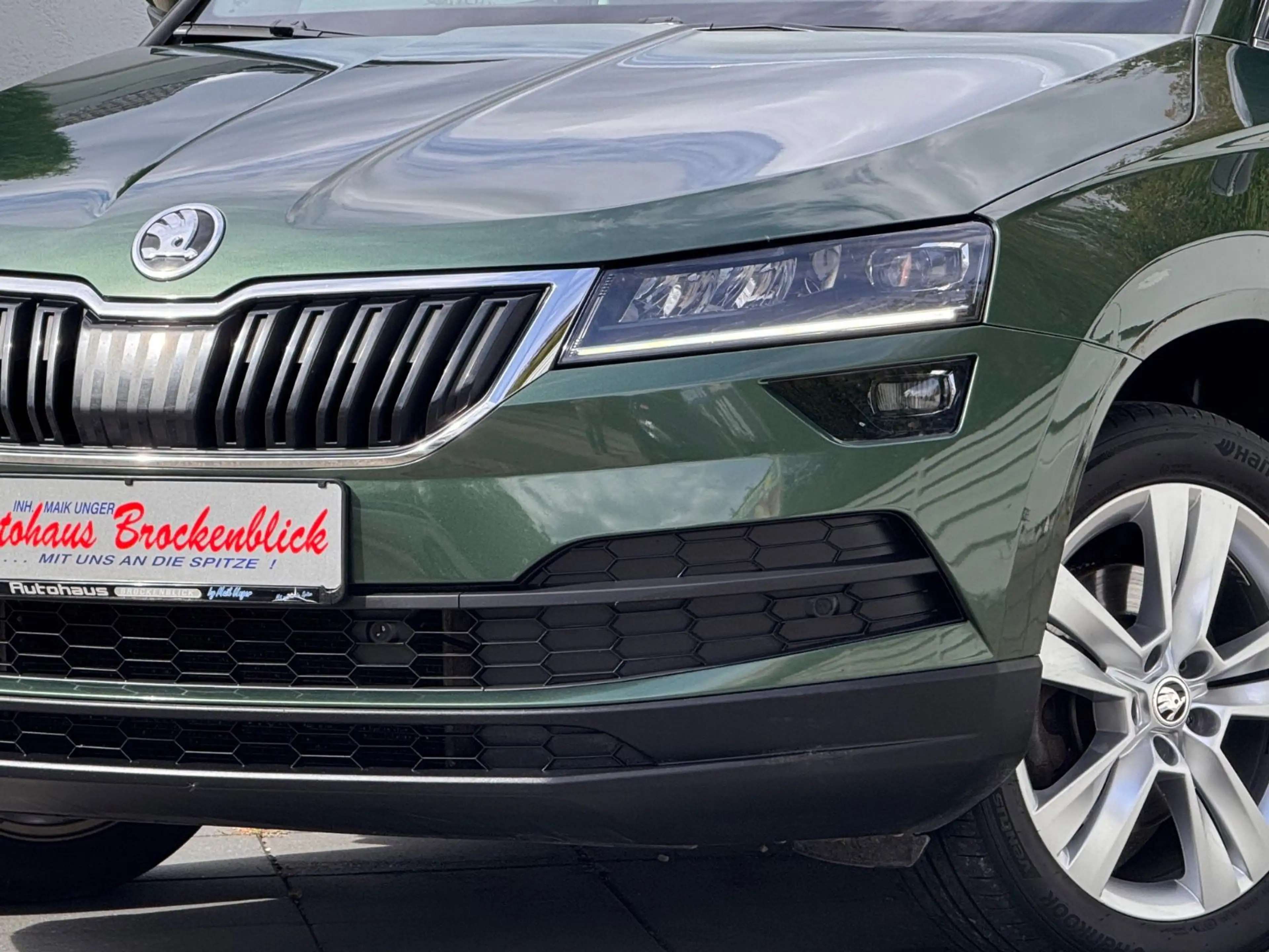 Skoda Karoq Style 4x4*DSG*LED*Navi*AHK*Garantie* — photo 2
