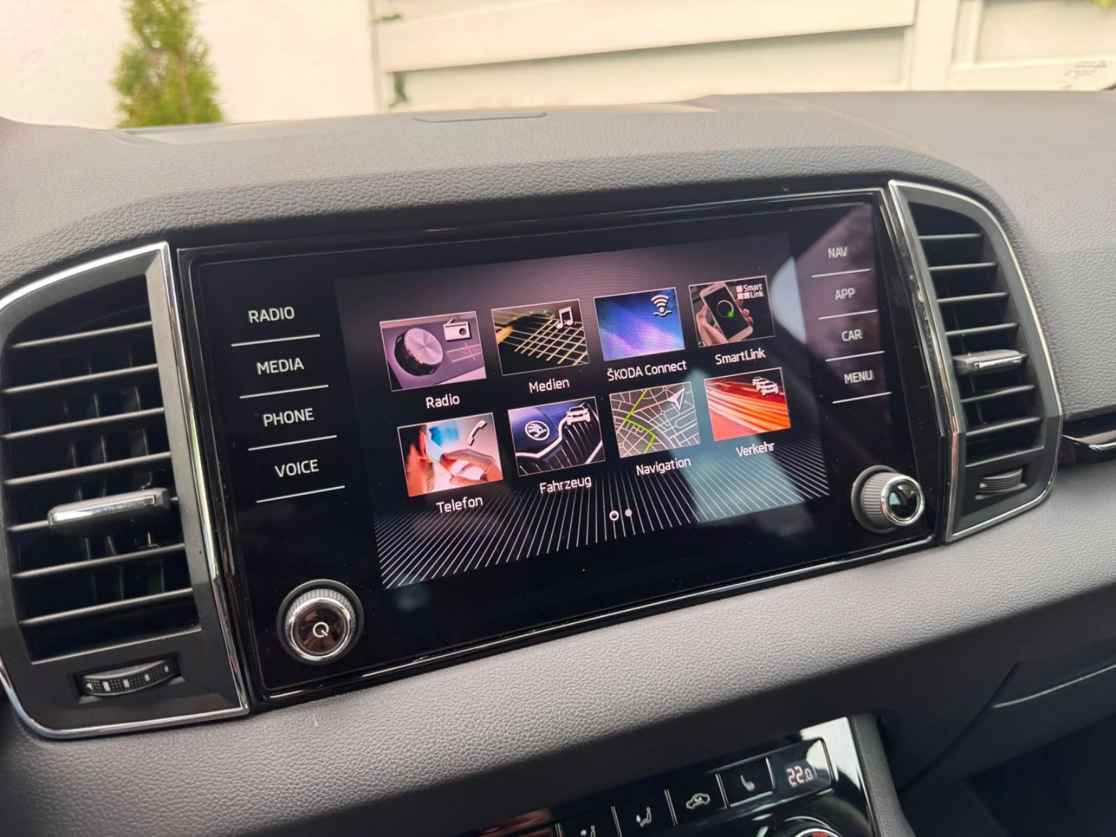 Skoda Karoq Style 4x4*DSG*LED*Navi*AHK*Garantie* — photo 19