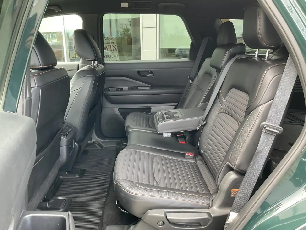 Nissan Pathfinder photo Nissan Pathfinder