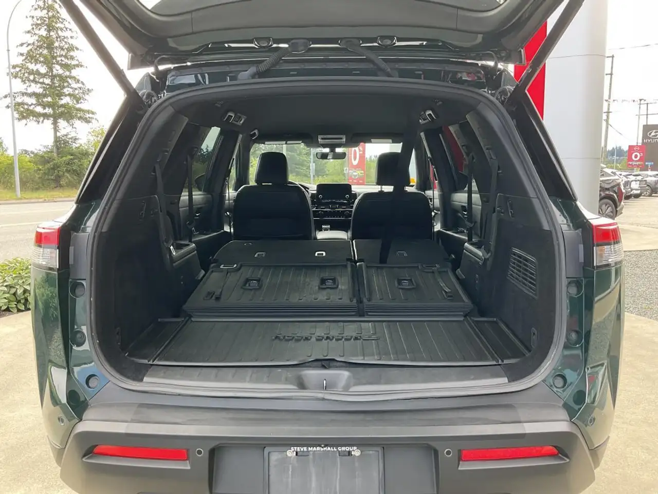 Nissan Pathfinder photo Nissan Pathfinder