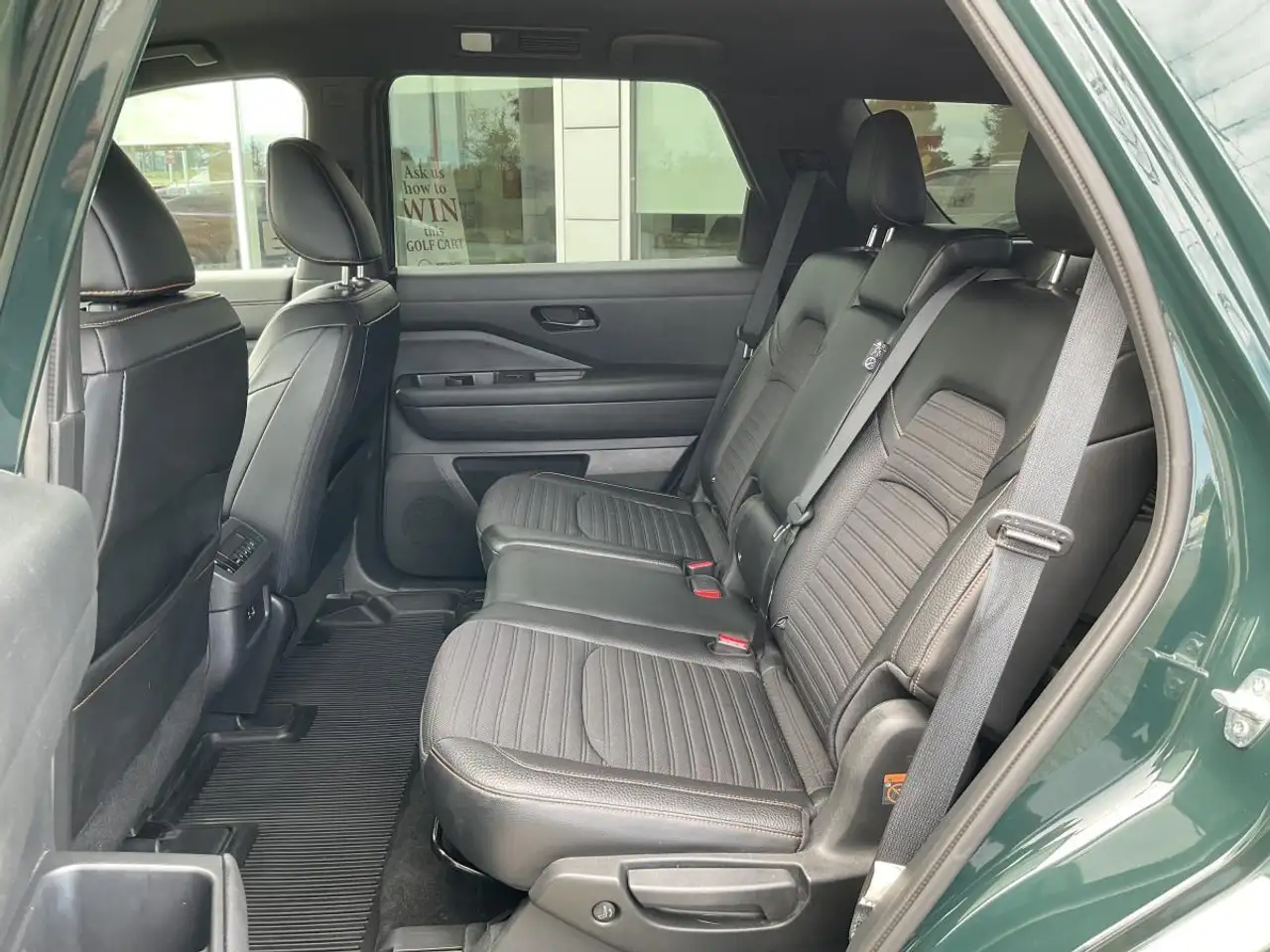 Nissan Pathfinder photo Nissan Pathfinder