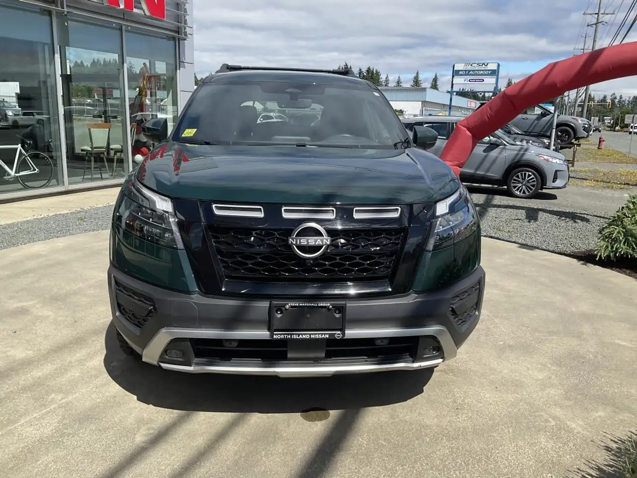 Nissan Pathfinder photo Nissan Pathfinder