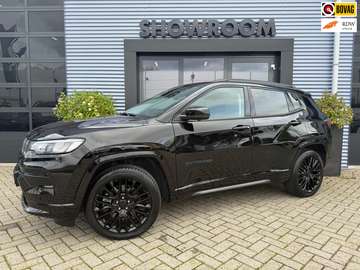 4xe 240 Plug-in Hybrid Electric S Automaat|360|App