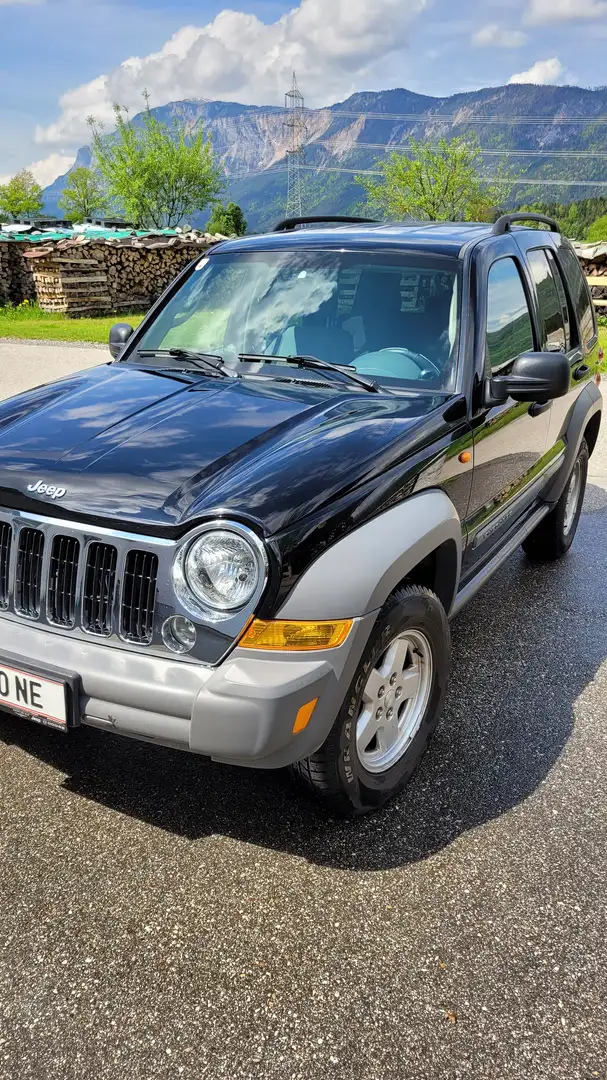 Jeep Cherokee Cherokee 2,8 Limited CRD TD Aut. Limited Schwarz - 1