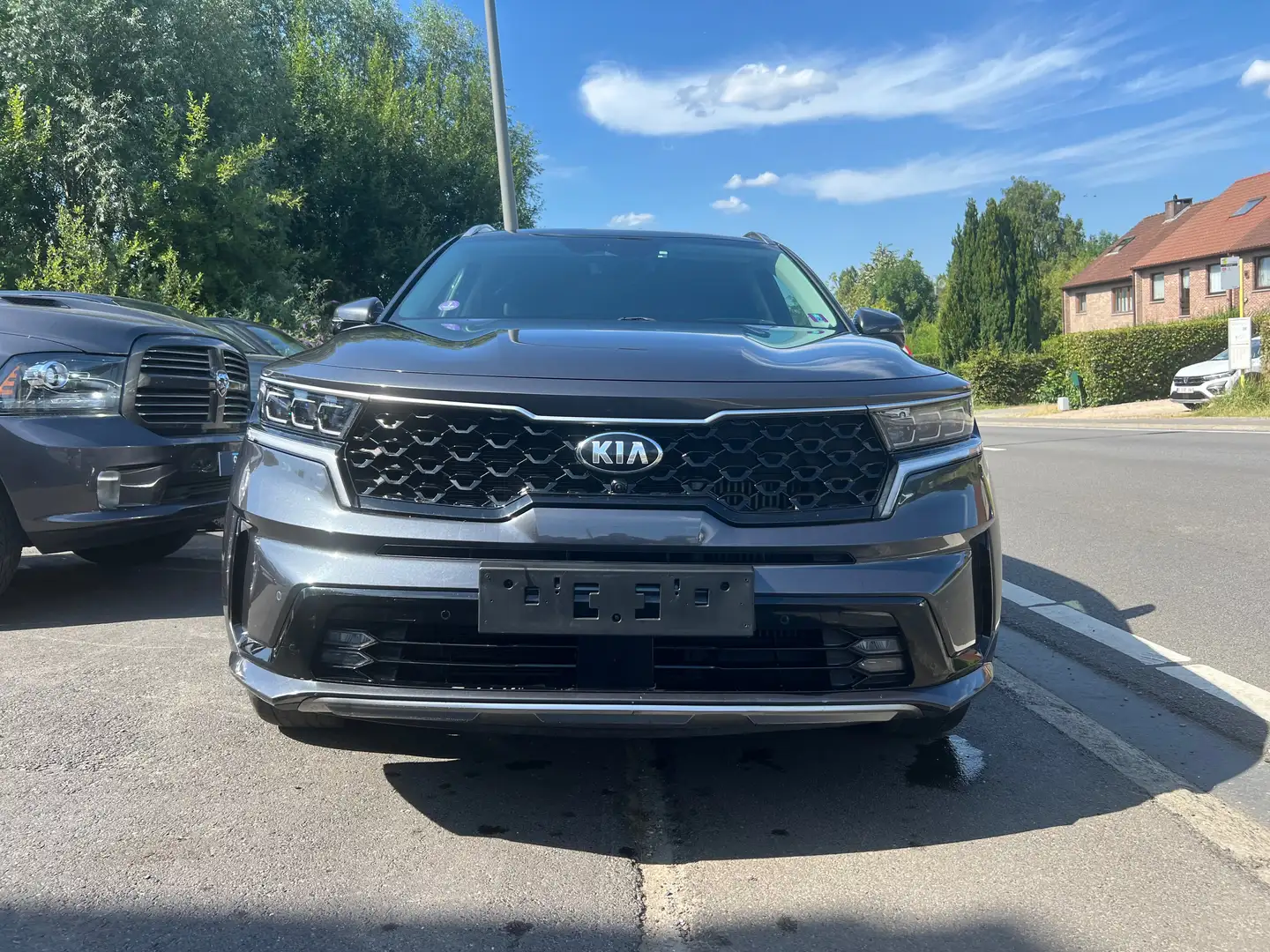 Kia Sorento Sorento  1.6 TGI AWD Sense 7placesGARANTIE 36mois Gris - 2