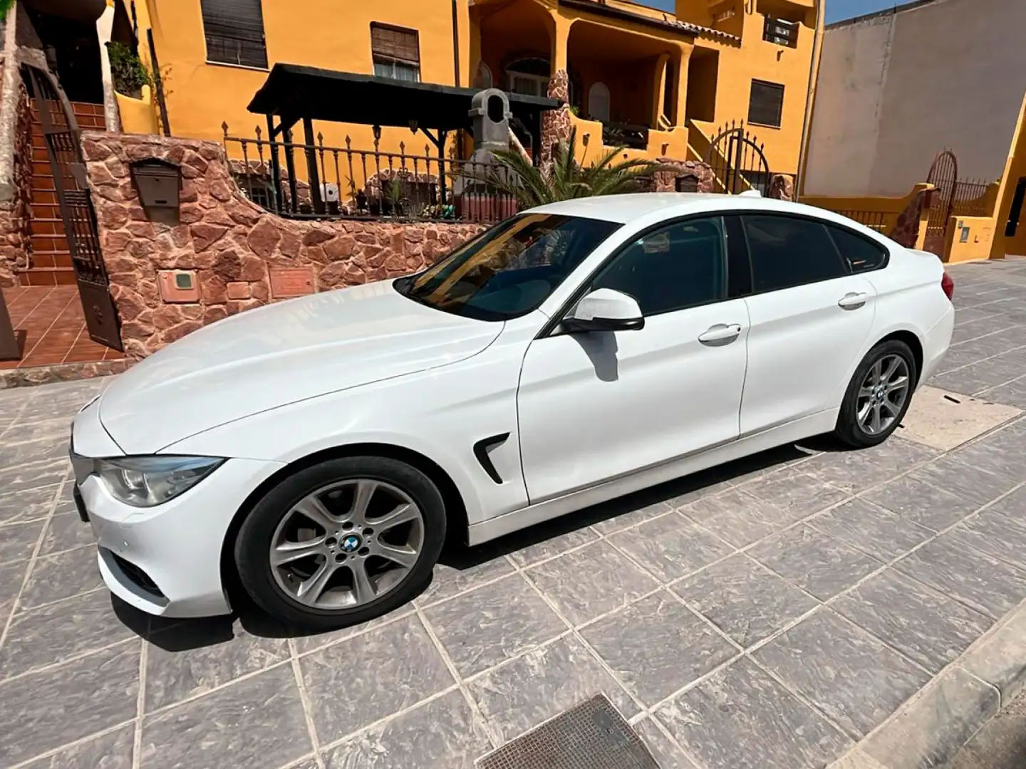 BMW 418 418dA Gran Coupé Blanco - 2