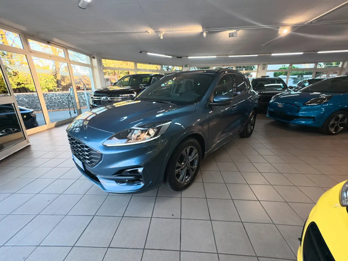 Ford Kuga Kuga 2.5 Full-Hybrid ST-Line 190cv cvt Bleu - 1