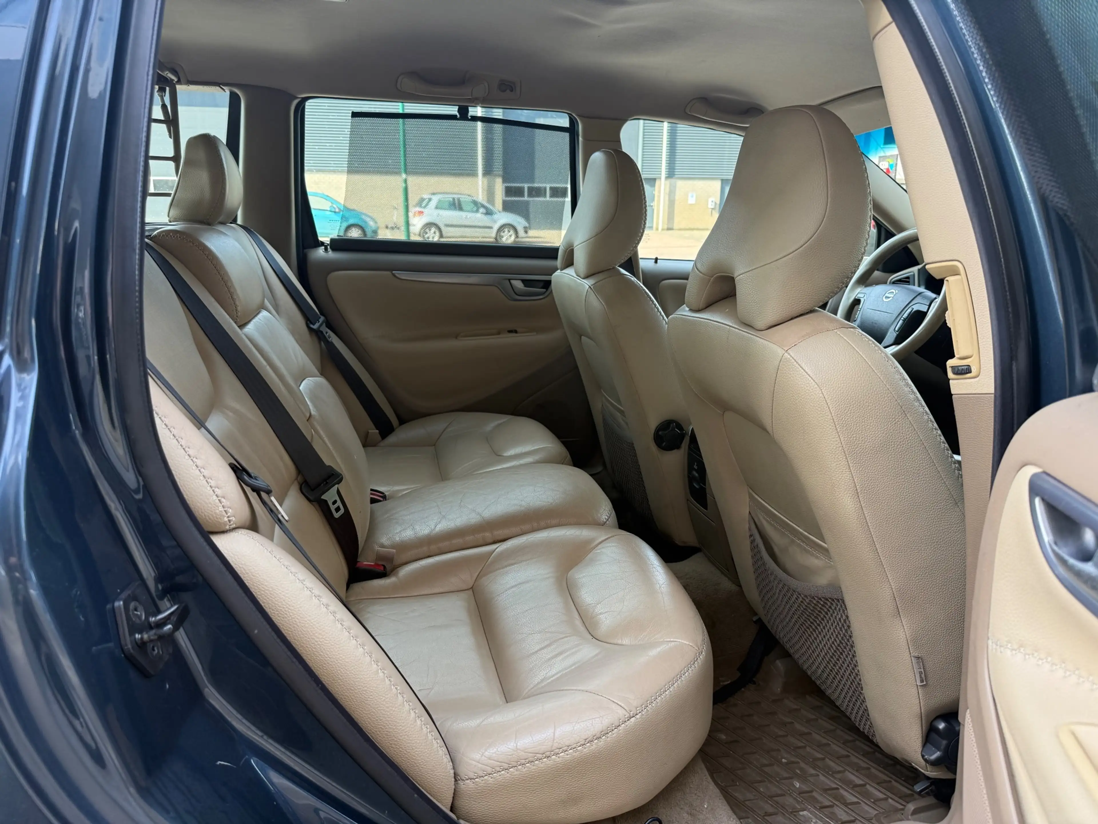 Volvo XC70 2.5 TURBO AUTOMAAT LEDER/CLIMA/CRUISE! VELE OPTIES — photo 8