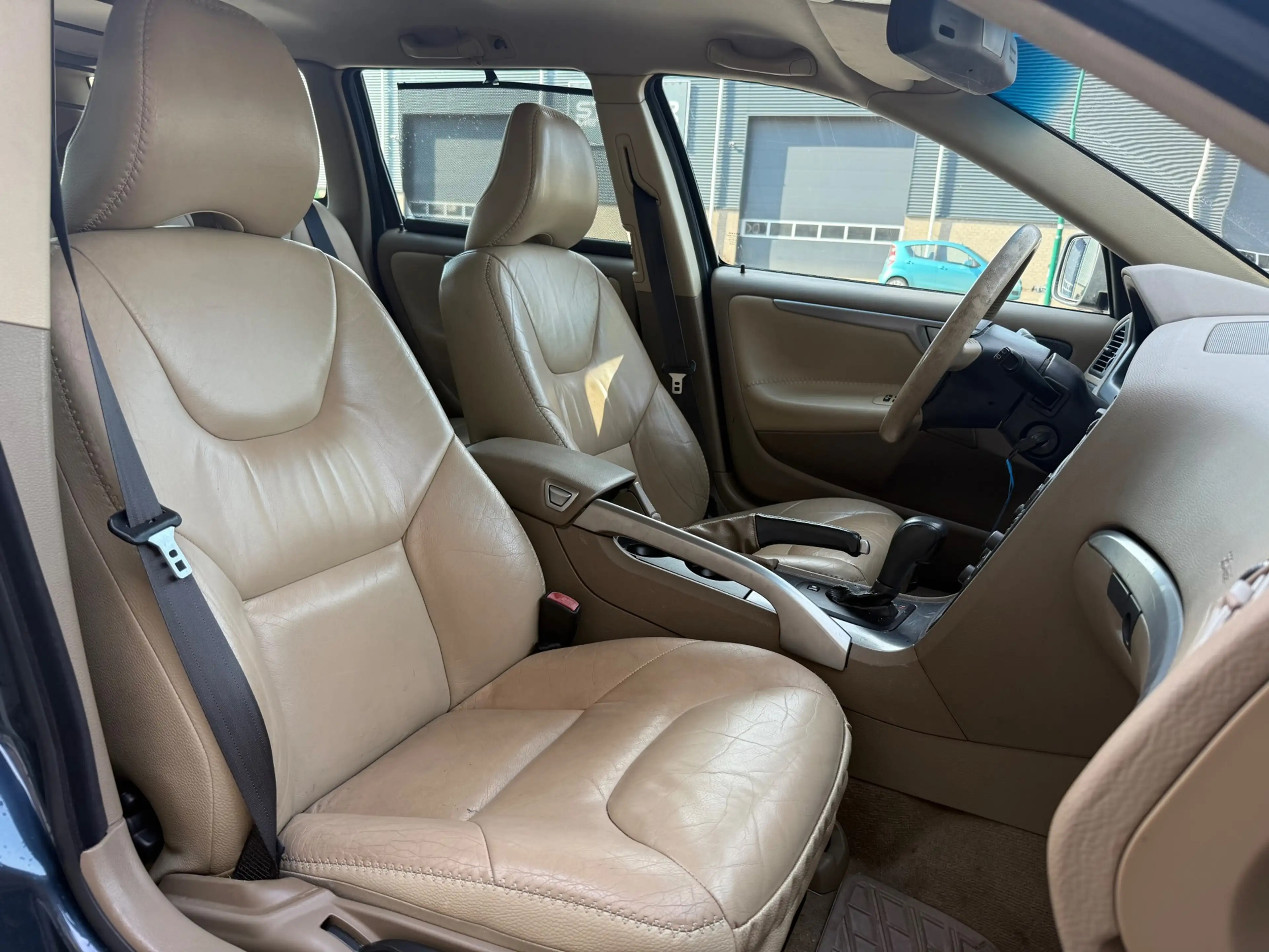 Volvo XC70 2.5 TURBO AUTOMAAT LEDER/CLIMA/CRUISE! VELE OPTIES — photo 10